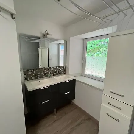 2p 50 M2 - Spacieux, équipé, Moderne, A La Montagne Appartamento